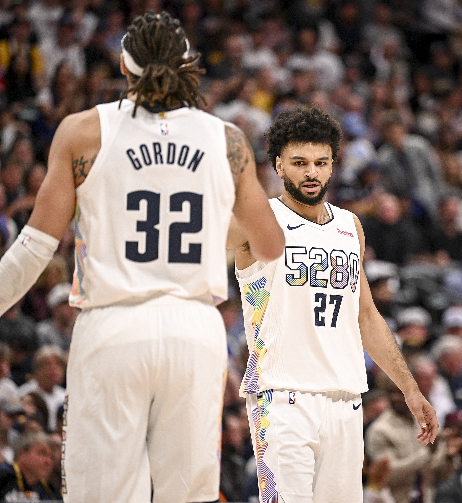 爱游戏体育官方-伤兵满营！今天对阵雄鹿阿隆·戈登能出战 穆雷&amp;沃特森等人缺席